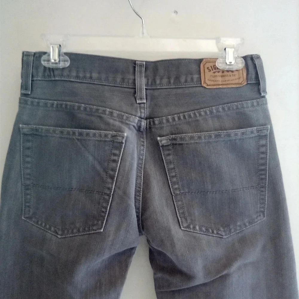 Signature Levi jeans size 16 (bag Z )